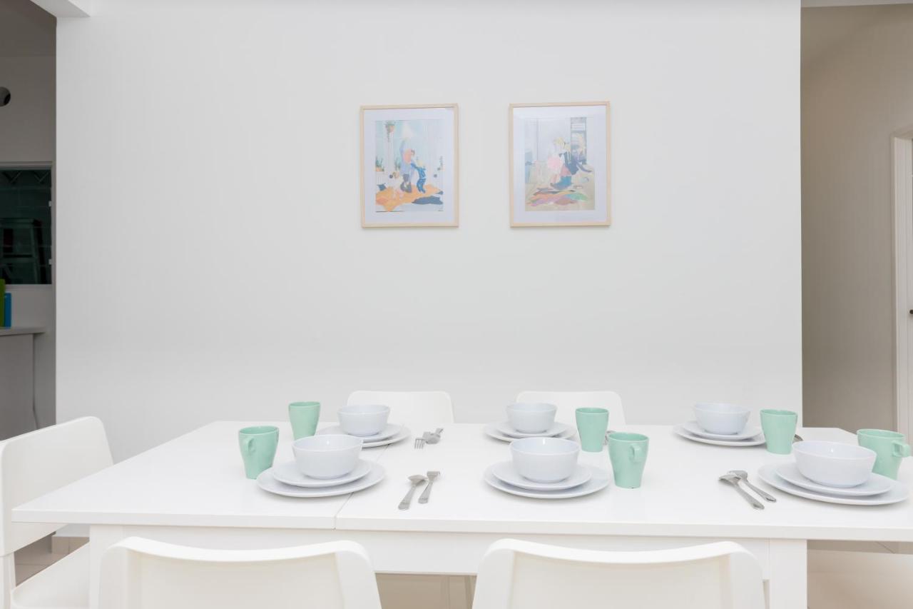 White Lagom Scandinavian House, By Sanguine Appartamento Tanjung Tokong Esterno foto